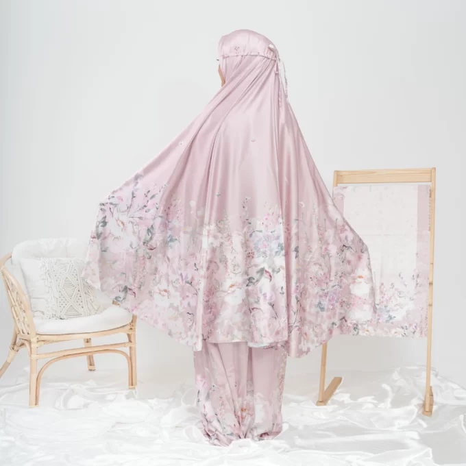 Valia Series - Mauve Blossom