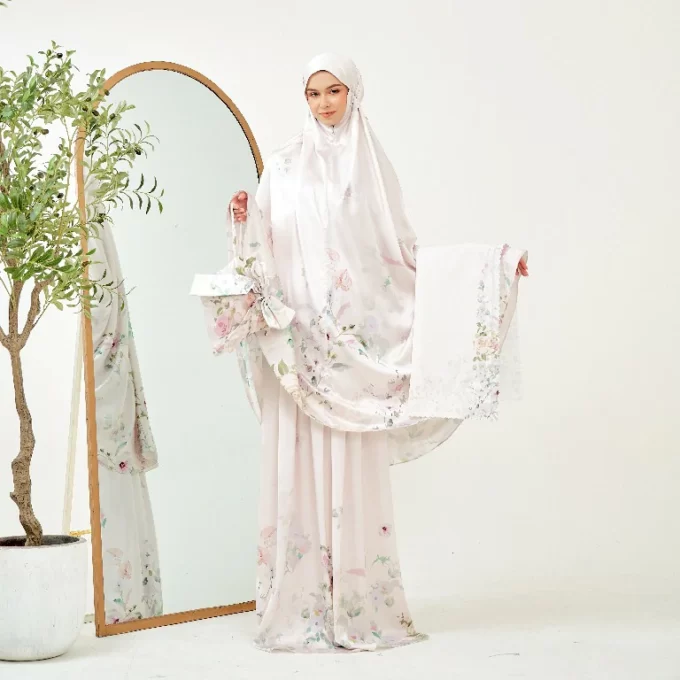 Zarviza Series - Rose Water