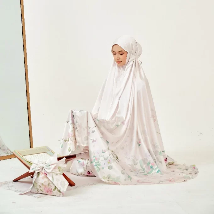 Zarviza Series - Rose Water