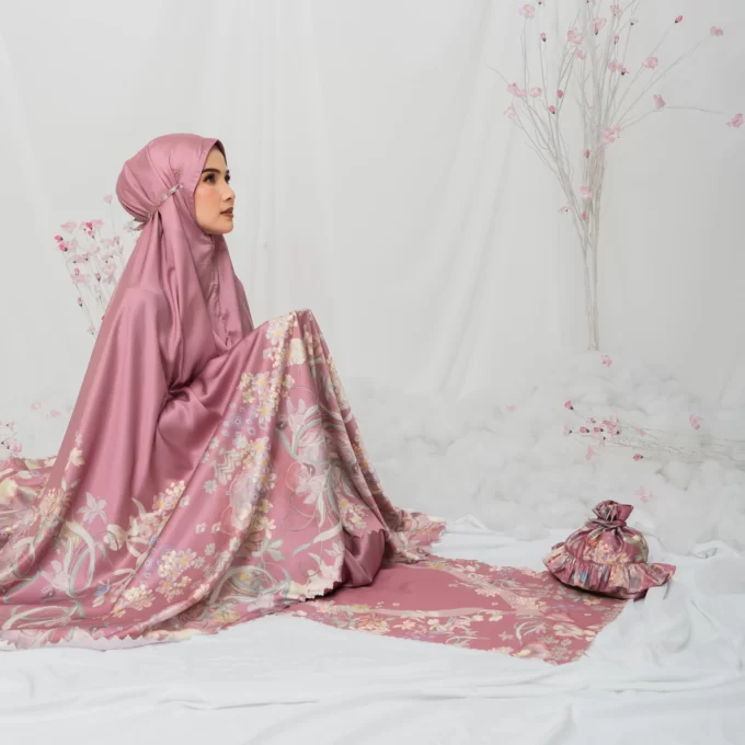Raudhah Series - Elderberry