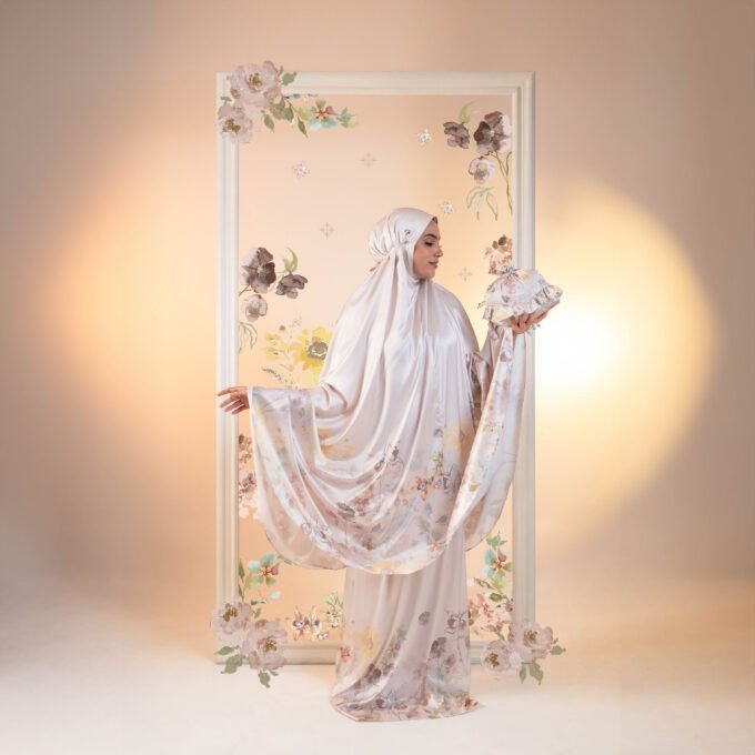 Veisya Series - Rose Rhapsody