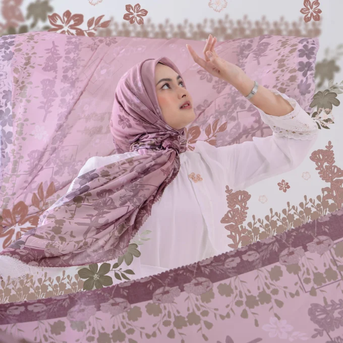 Dara Scarves